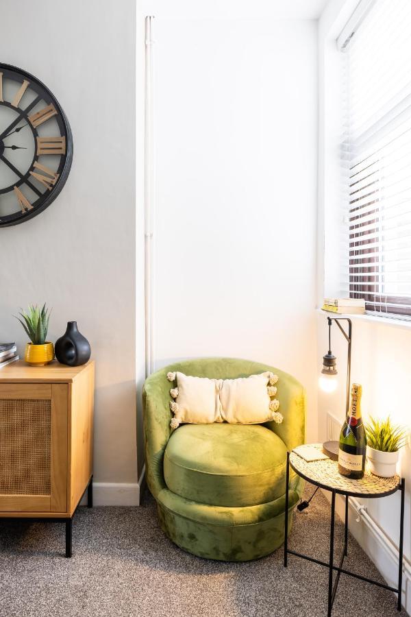 Levi Suite By Koya Homes - 3-Bedroom Home, Downtown Cardiff, Free Parking ภายนอก รูปภาพ