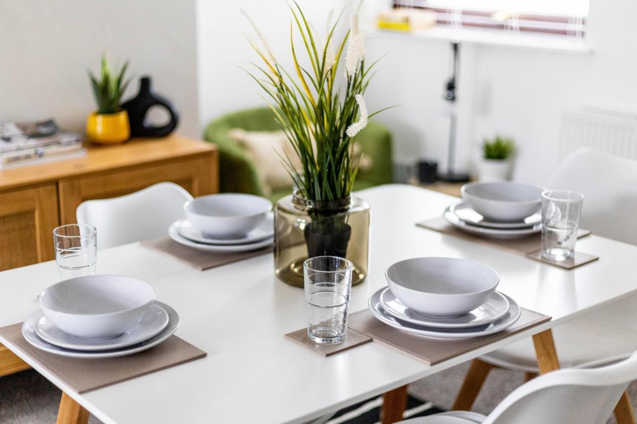 Levi Suite By Koya Homes - 3-Bedroom Home, Downtown Cardiff, Free Parking ภายนอก รูปภาพ