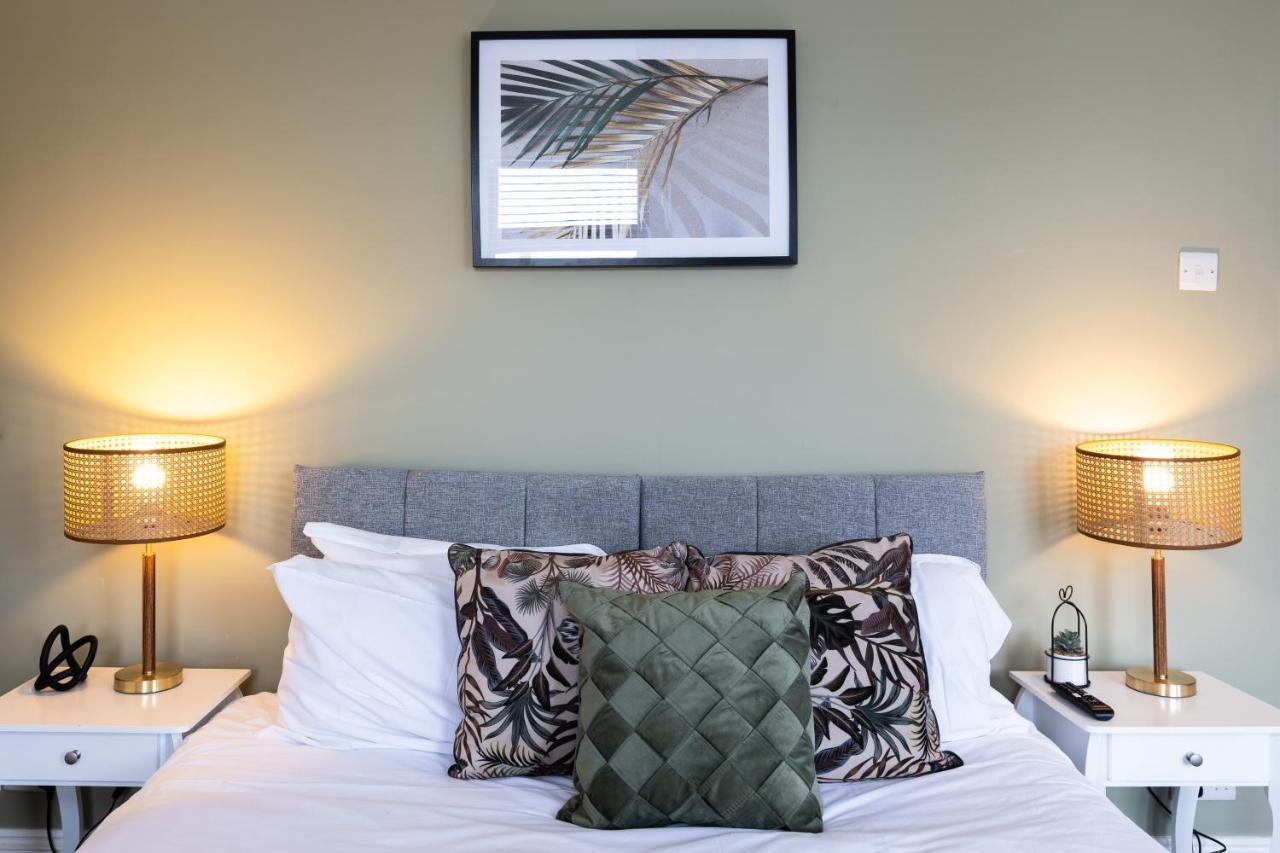 Levi Suite By Koya Homes - 3-Bedroom Home, Downtown Cardiff, Free Parking ภายนอก รูปภาพ