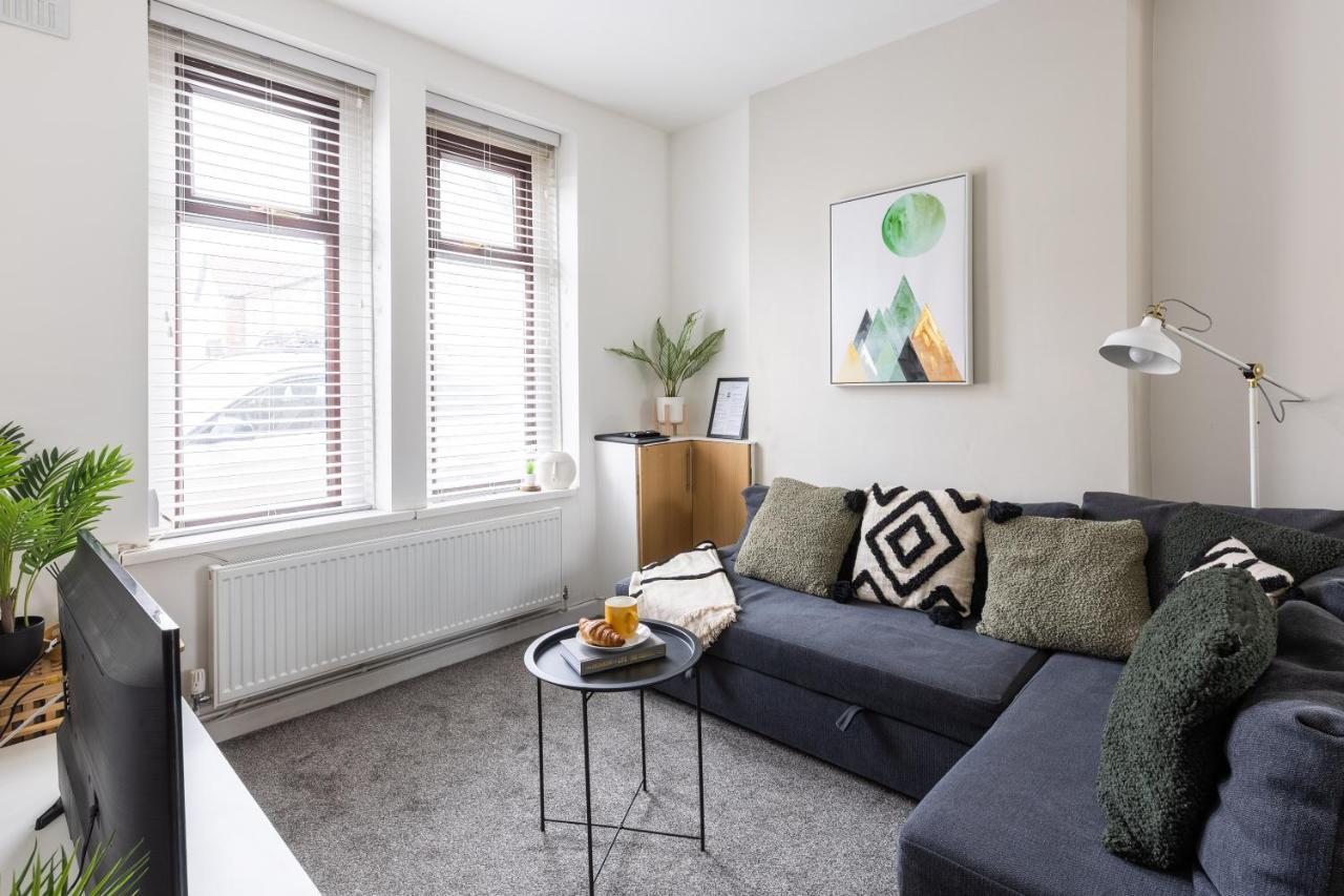 Levi Suite By Koya Homes - 3-Bedroom Home, Downtown Cardiff, Free Parking ภายนอก รูปภาพ
