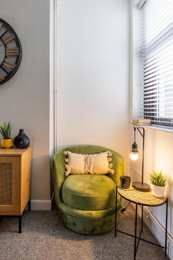 Levi Suite By Koya Homes - 3-Bedroom Home, Downtown Cardiff, Free Parking ภายนอก รูปภาพ
