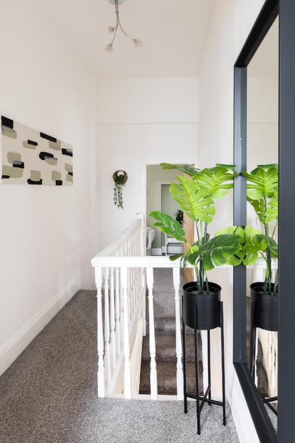 Levi Suite By Koya Homes - 3-Bedroom Home, Downtown Cardiff, Free Parking ภายนอก รูปภาพ